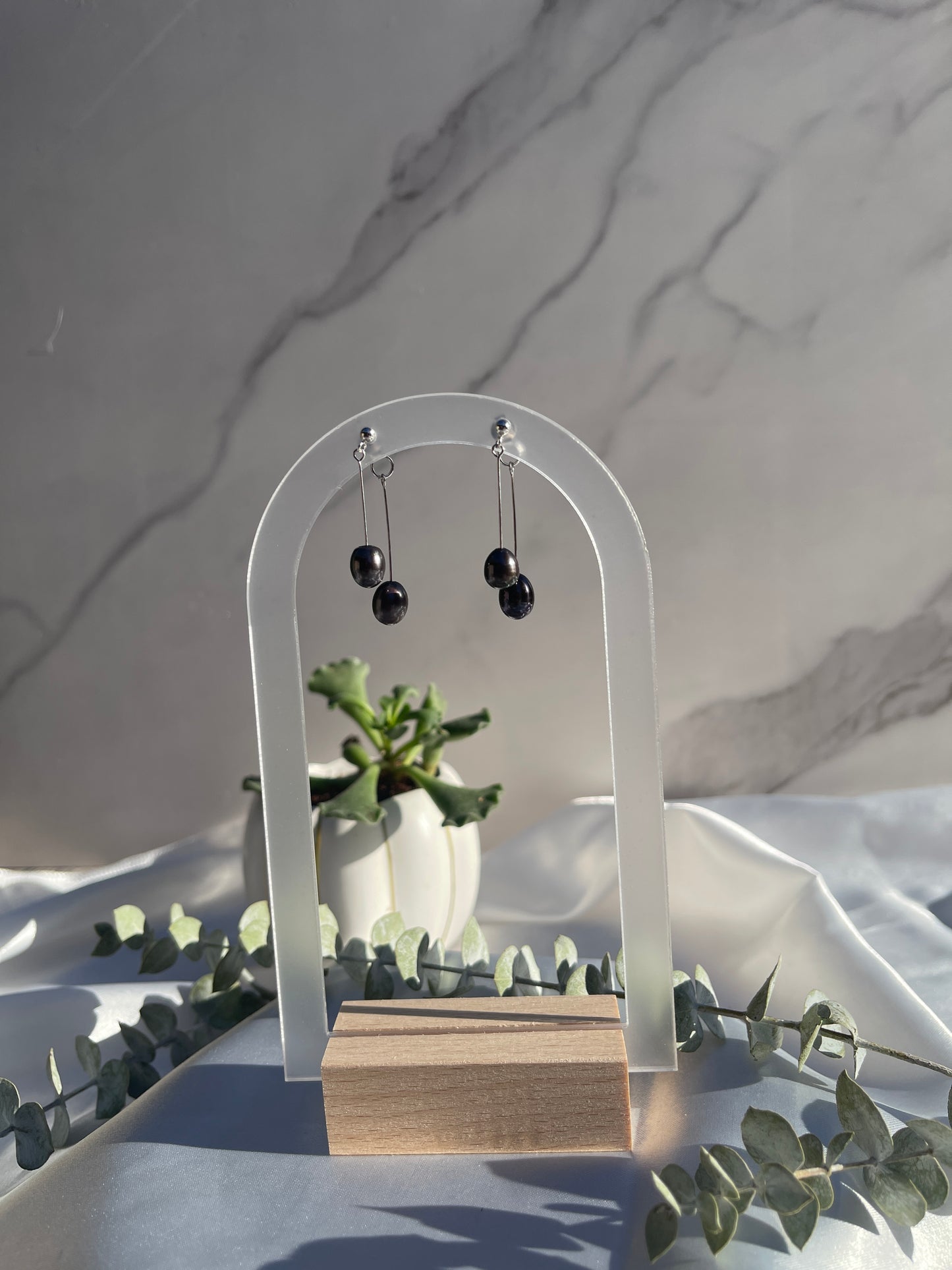 Black Pearl Earring